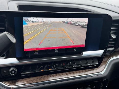 Used 2024 Chevrolet Silverado 1500 LT image 16