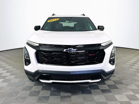 Used 2025 Chevrolet Equinox RS w/ Safety and Technology Package AWD/4WD image 4