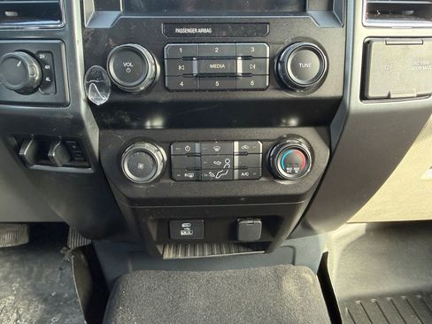 Used 2022 Ford F350 XLT w/ XLT Value Package image 11