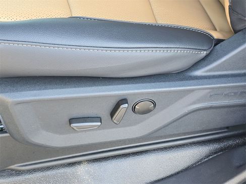 New 2026 Ford F250 Lariat w/ Chrome Package image 18