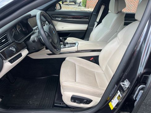 Used 2013 BMW 750Li RWD image 12