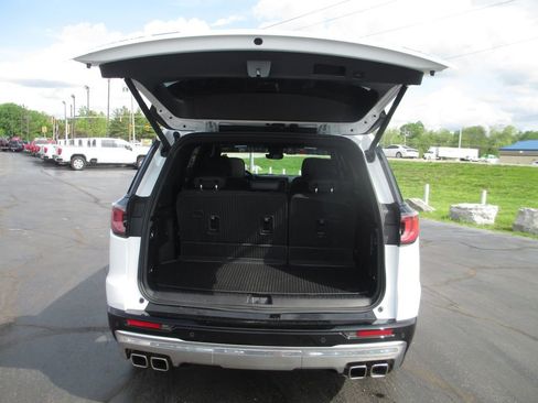 Used 2024 GMC Acadia Denali w/ Super Cruise Package AWD/4WD image 8