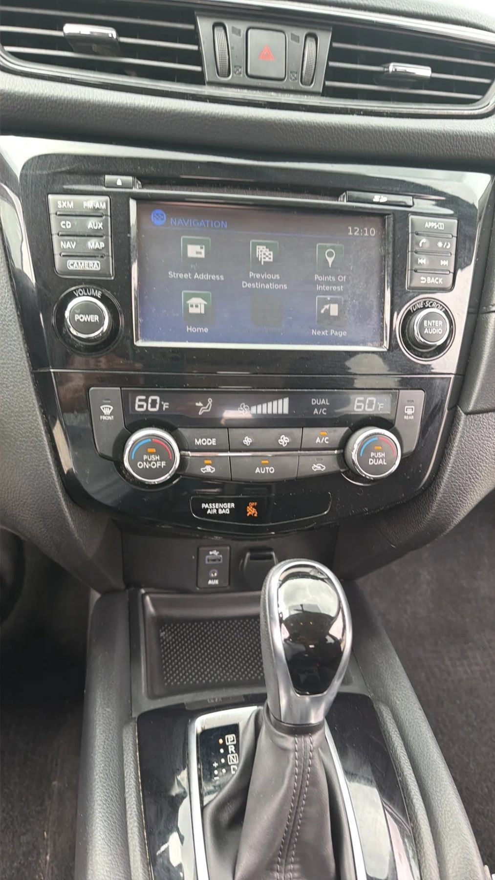 Used 2017 Nissan Rogue SV AWD/4WD image 36