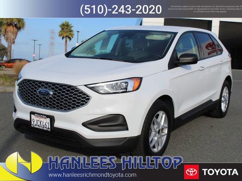 Used 2024 Ford Edge SE image 3