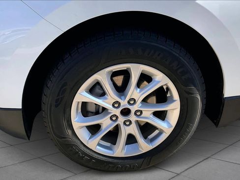 Used 2020 Chevrolet Equinox LS w/ LS Convenience Package image 11