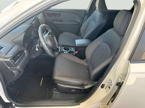 Used 2025 Subaru Forester Premium AWD/4WD image 10