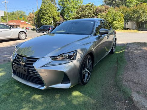Used 2018 Lexus IS 300 AWD w/ Comfort Package image 6