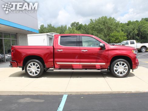 New 2025 Chevrolet Silverado 1500 High Country w/ High Country Premium Package image 3