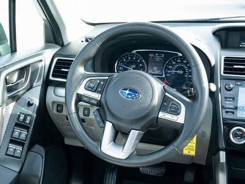 Used 2018 Subaru Forester 2.5i Premium image 30