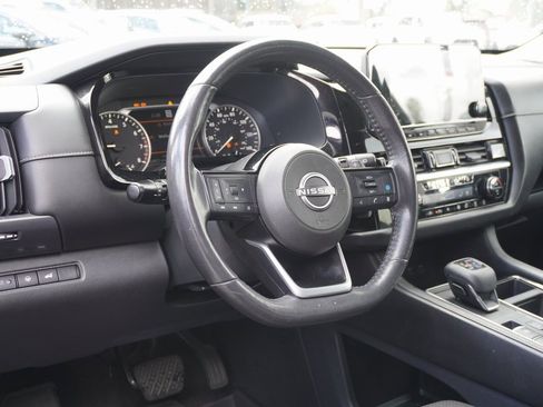 Used 2022 Nissan Pathfinder SL w/ SL Black Package image 7