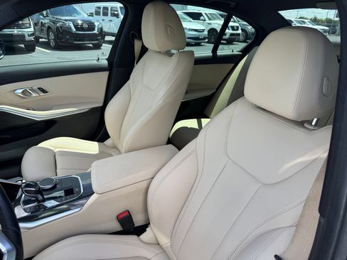 Used 2020 BMW 330i Sedan w/ Convenience Package RWD image 12