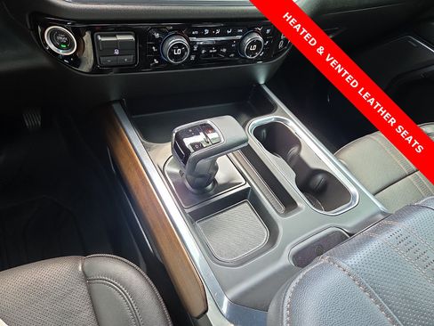 Used 2024 Chevrolet Silverado 1500 High Country w/ High Country Premium Package AWD/4WD image 25