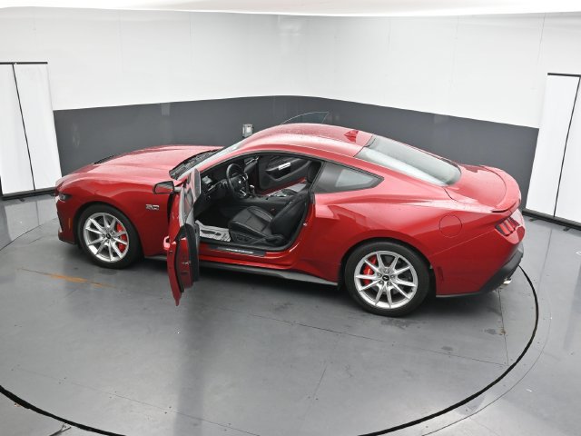 Used 2024 Ford Mustang GT Premium RWD image 37