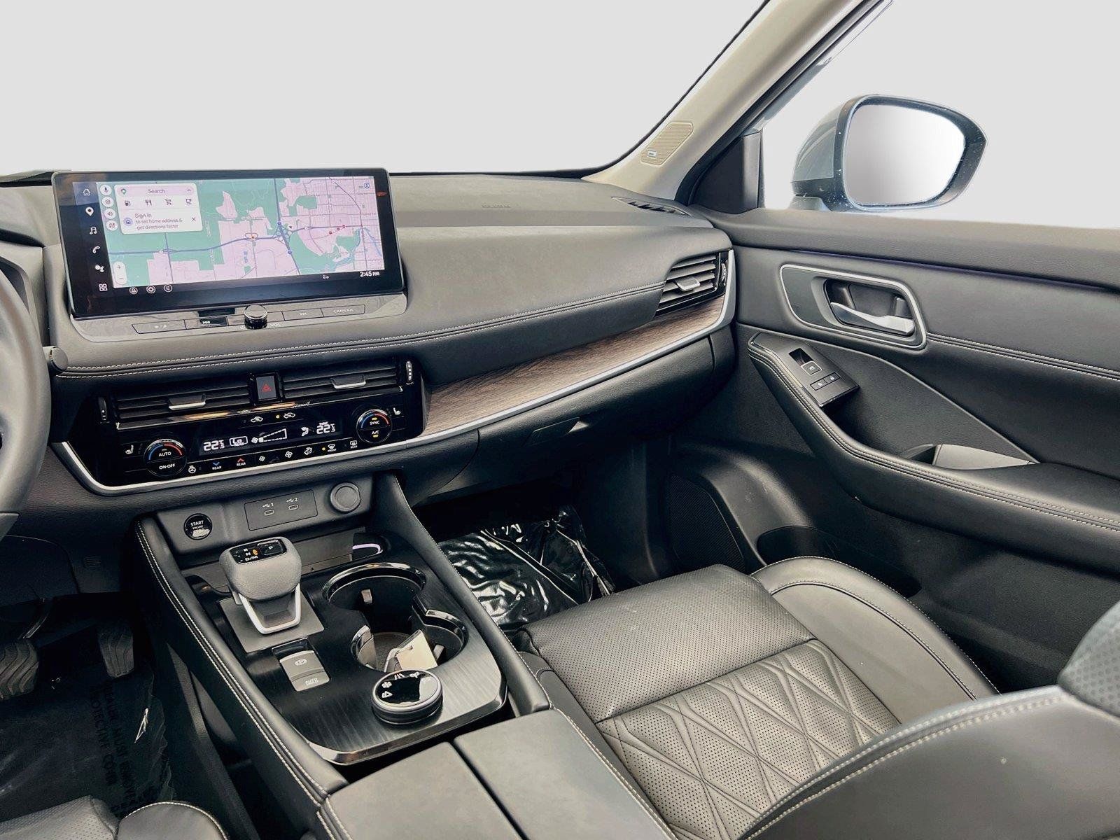 Used 2024 Nissan Rogue Platinum w/ Platinum Premium Package AWD/4WD image 25