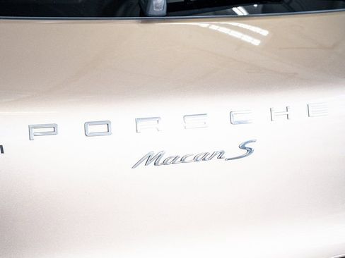 Used 2016 Porsche Macan S image 27