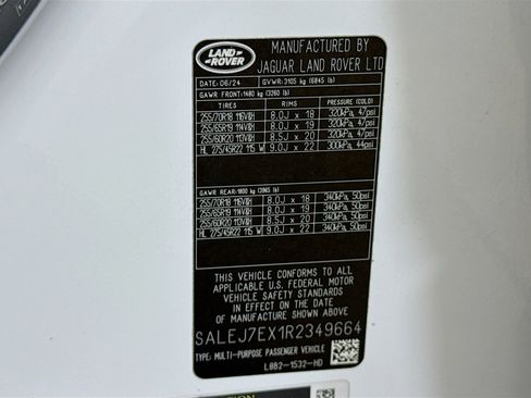 Used 2024 Land Rover Defender 110 S AWD/4WD image 33
