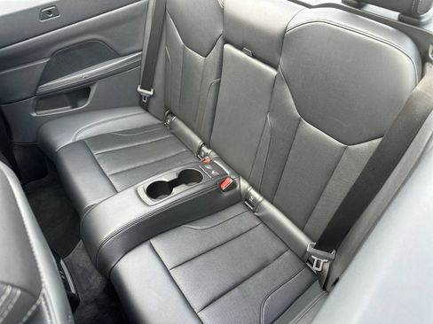 Used 2023 BMW 430i Convertible w/ Premium Package image 13