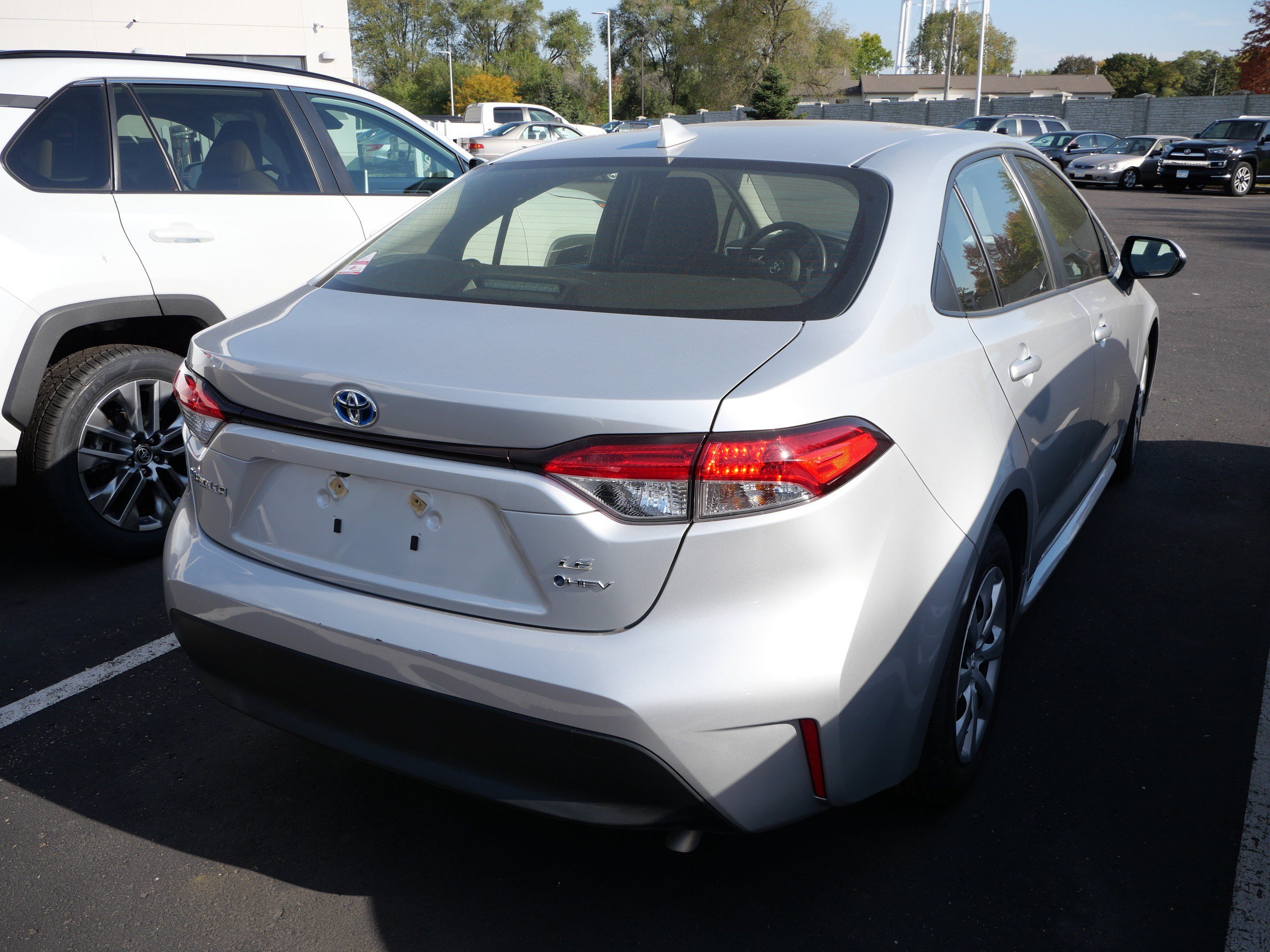Certified 2025 Toyota Corolla LE FWD image 3