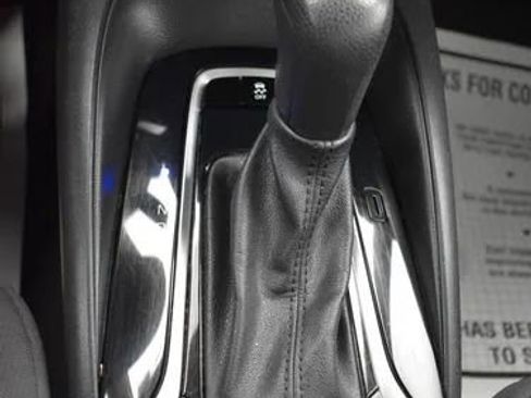 Used 2023 Toyota Corolla LE FWD image 32