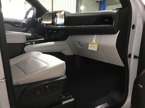 New 2026 Chevrolet Tahoe Premier image 59