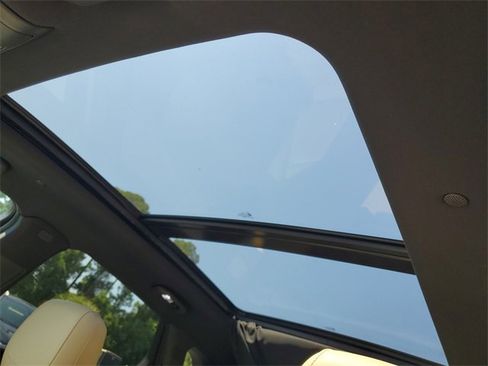 Used 2017 Cadillac XT5 Premium Luxury image 21