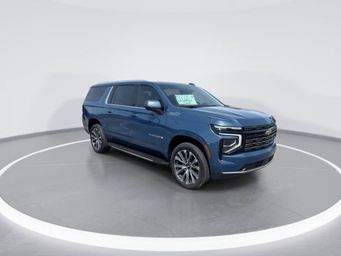 New 2026 Chevrolet Suburban High Country w/ Sun And Tow Package AWD/4WD image 2