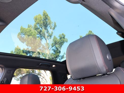 Used 2022 Land Rover Discovery Sport S R-Dynamic image 5