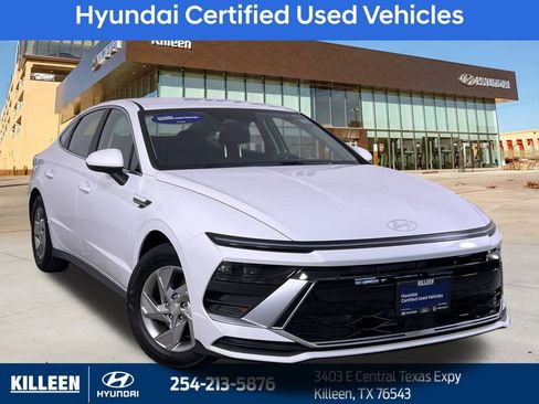 Used 2025 Hyundai Sonata SE image 1