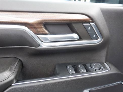 Used 2024 Chevrolet Silverado 2500 LT image 13