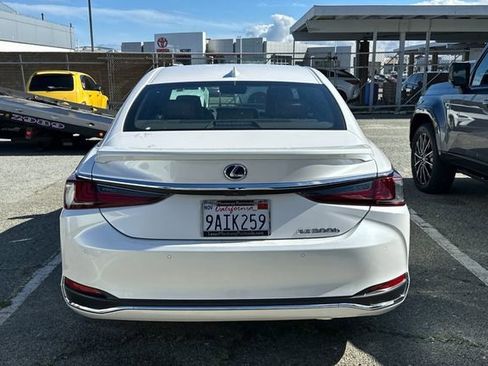 Used 2021 Lexus ES 300h w/ Premium Package FWD image 6