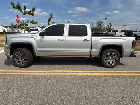Used 2018 GMC Sierra 1500 SLT AWD/4WD image 6