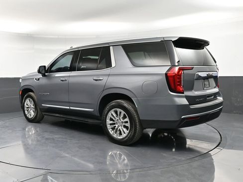 Used 2021 GMC Yukon SLT w/ SLT Premium Package image 3