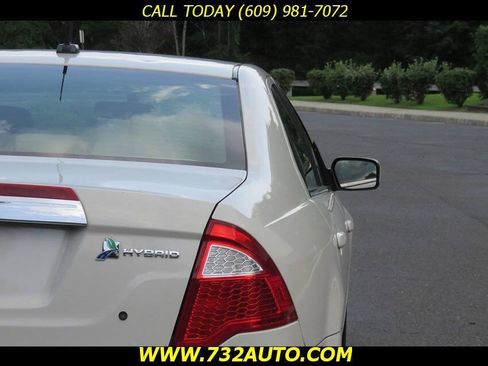 Used 2012 Ford Fusion Hybrid FWD image 23