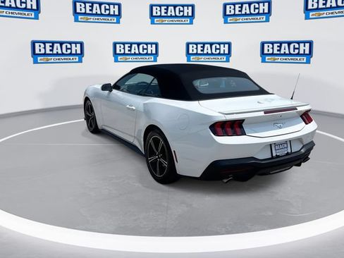 Used 2025 Ford Mustang Premium RWD image 6