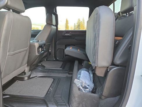 Used 2025 GMC Sierra 3500 AT4 w/ AT4 Premium Plus Package image 33
