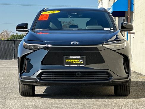 Used 2025 Toyota bZ4X AWD image 9