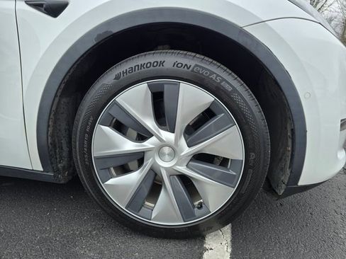 Used 2020 Tesla Model Y Performance image 5