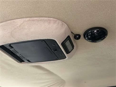 Used 2003 Ford Explorer Eddie Bauer image 29