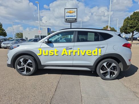 Used 2018 Hyundai Tucson Value w/ Cargo Package image 1
