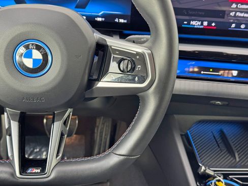 Used 2024 BMW i5 M60 w/ Premium Package image 24