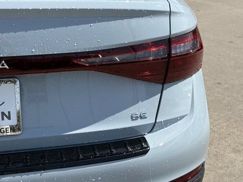 New 2026 Volkswagen Jetta SE FWD image 5