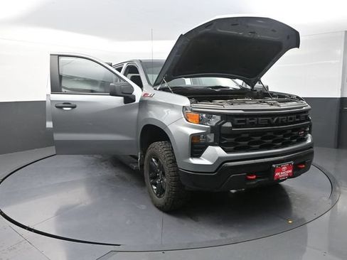 Used 2025 Chevrolet Silverado 1500 Custom Trail Boss AWD/4WD image 39