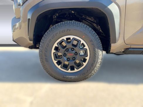 New 2026 Toyota Tacoma TRD Off-Road image 10