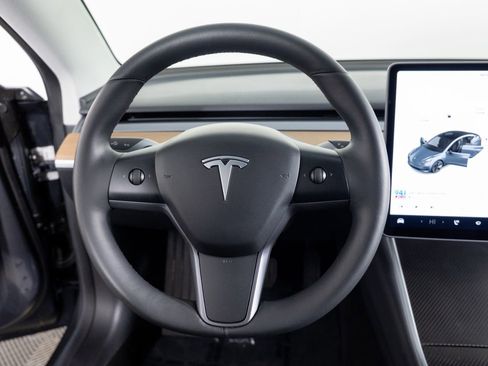 Used 2018 Tesla Model 3 Performance image 29