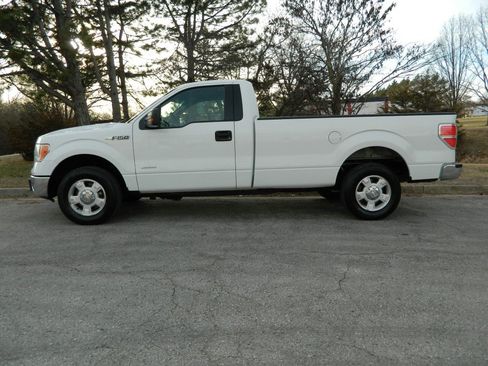 Used 2013 Ford F150 XLT w/ Mid Equipment Group image 4