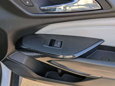 Used 2025 Chevrolet Trax LT image 33