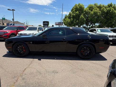 Used 2015 Dodge Challenger SRT Hellcat RWD image 8
