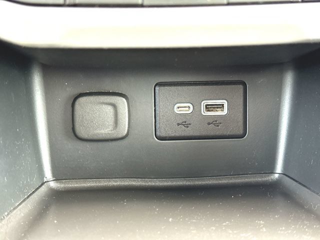Used 2021 GMC Acadia SLE w/ Driver Convenience Package FWD image 36