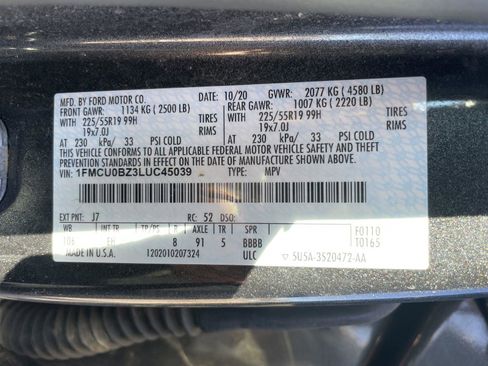 Used 2020 Ford Escape SE Sport image 10