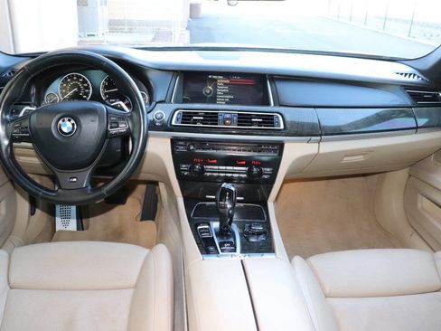 Used 2013 BMW 750Li image 19